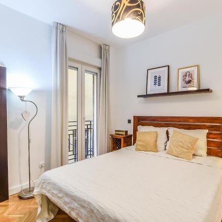 Apartamento Reformado-2 Habitaciones-5 Huespedes Alquiler Temporal Madrid Buitenkant foto