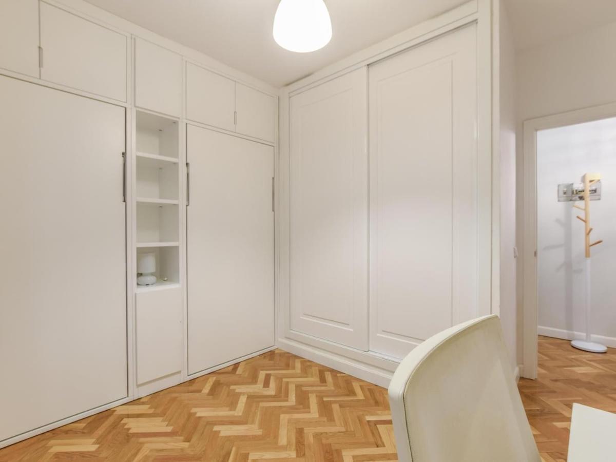 Apartamento Reformado-2 Habitaciones-5 Huespedes Alquiler Temporal Madrid Buitenkant foto