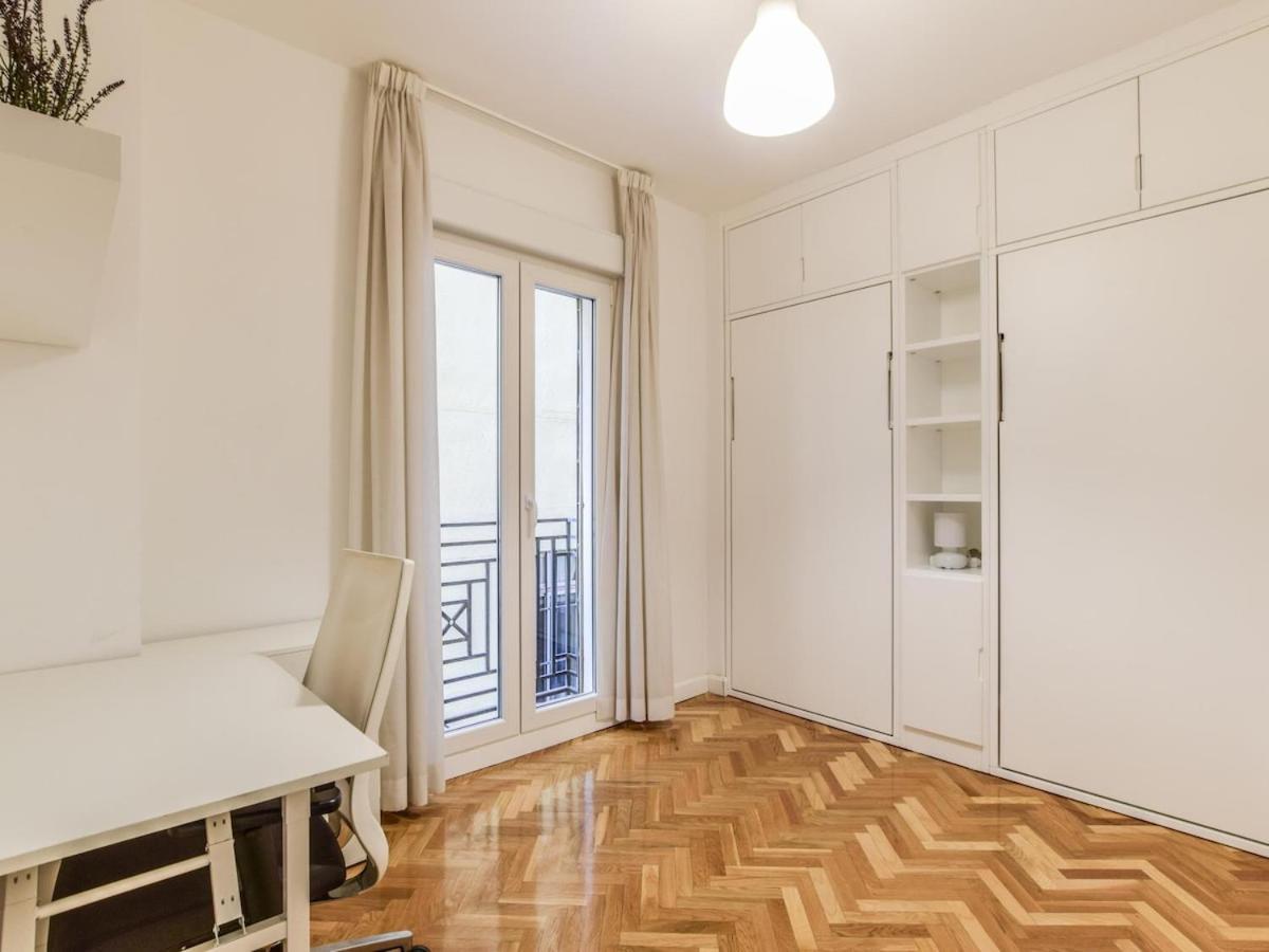 Apartamento Reformado-2 Habitaciones-5 Huespedes Alquiler Temporal Madrid Buitenkant foto